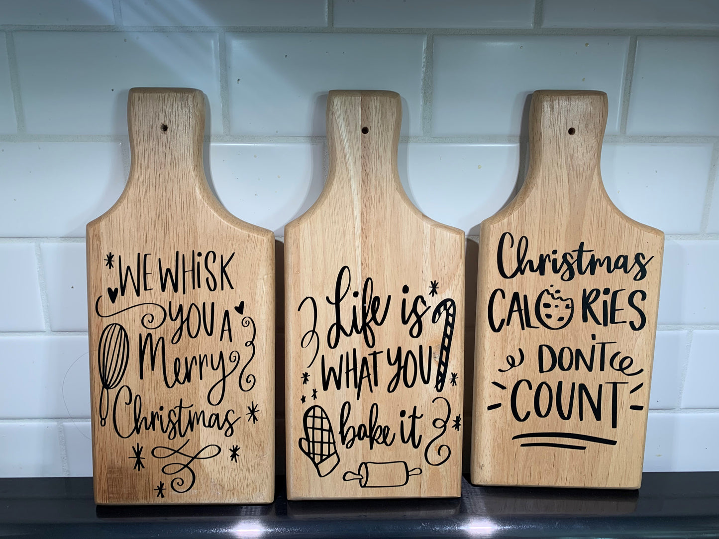 Holiday cutting board – Hocking Hills Custom Crafts